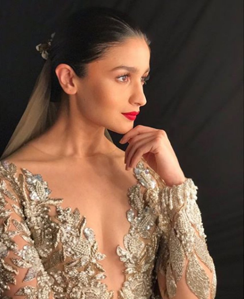 Alia Bhatt, Alia Bhatt with Ali, Alia Bhatt and Ali Dadarkar, Alia Bhatt with ex boyfriend, Alia Bhatt and Ex BF, Alia Bhatt latest photos, Alia Bhatt images, Alia Bhatt hot photos, Alia Bhatt and Ali in Party, Alia Bhatt Movies, Alia Bhatt Upcoming Movies, Alia Bhatt latest Images