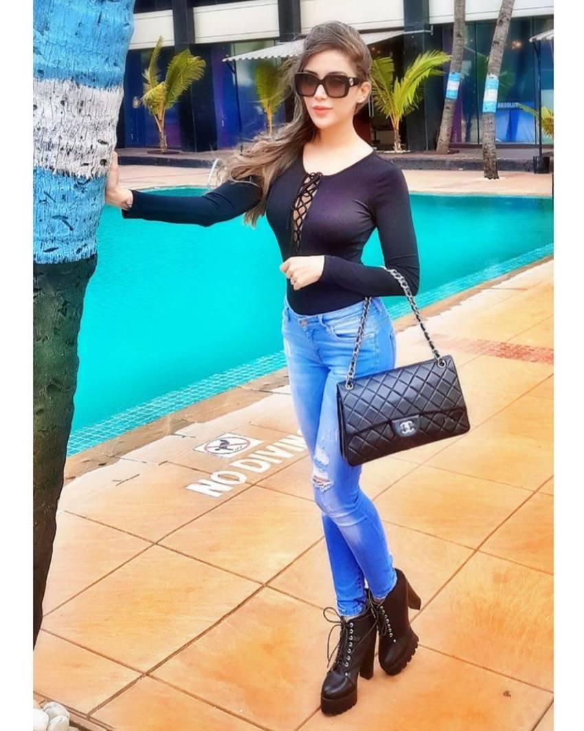 Indias Next Superstar, Rohit Shetty Show, Karan Johar Show, Karan Johar Show Controversy, Rohit Shetty Show Controversy, Rohit Shetty and Karan Johar, Angela Krislinzki, Entertainment News in Hindi