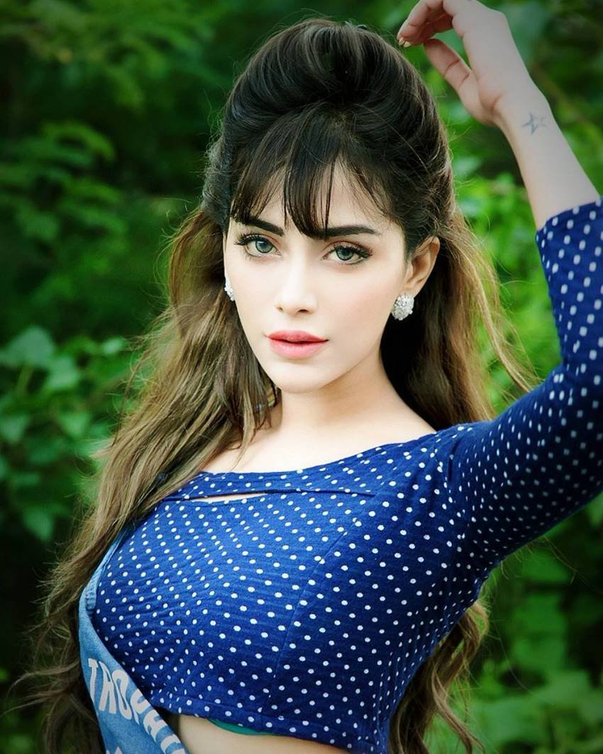Indias Next Superstar, Rohit Shetty Show, Karan Johar Show, Karan Johar Show Controversy, Rohit Shetty Show Controversy, Rohit Shetty and Karan Johar, Angela Krislinzki, Entertainment News in Hindi