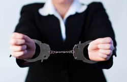 कैलिफोर्निया: पुलिस प्रमुख का बेटा समेत दो किशोर गिरफ्तार, बुजुर्ग पर हमला और लूटपाट का आरोप