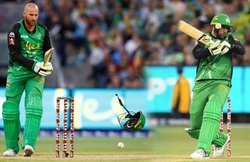 VIDEO: बल्लेबाज के सिर में जाकर लगी तेज बाउंसर इसके बाद जो हुआ वो खुद ही देख लीजिए