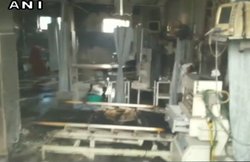 यूपी के अस्पताल में फिर लापरवाही, आईसीयू में लगी आग, दम घुटकर दो मरीजों की मौत