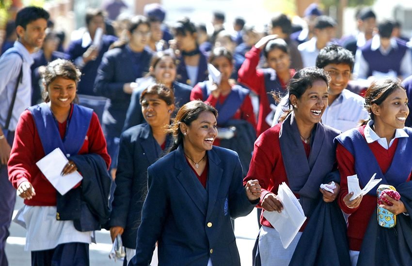 CBSE Board Exam Admit Cards 2018: मीडिया रिपोर्ट्स के मुताबिक, प्रवेश पत्र फरवरी के पहले सप्ताह में जारी किए जा सकते हैं।