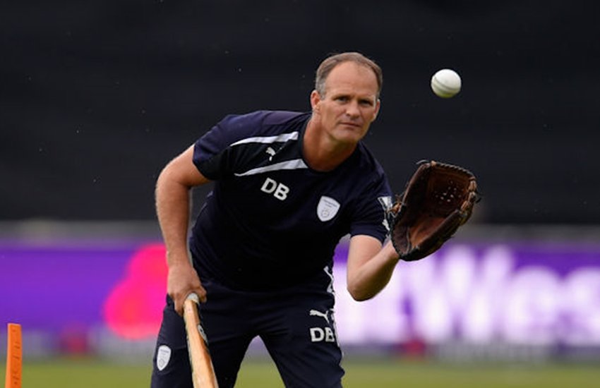 साउथ अफ्रीका के बैटिंग कोच पहले टेस्ट मैच में टीम के प्रदर्शन को लेकर चिंतित थे। 
