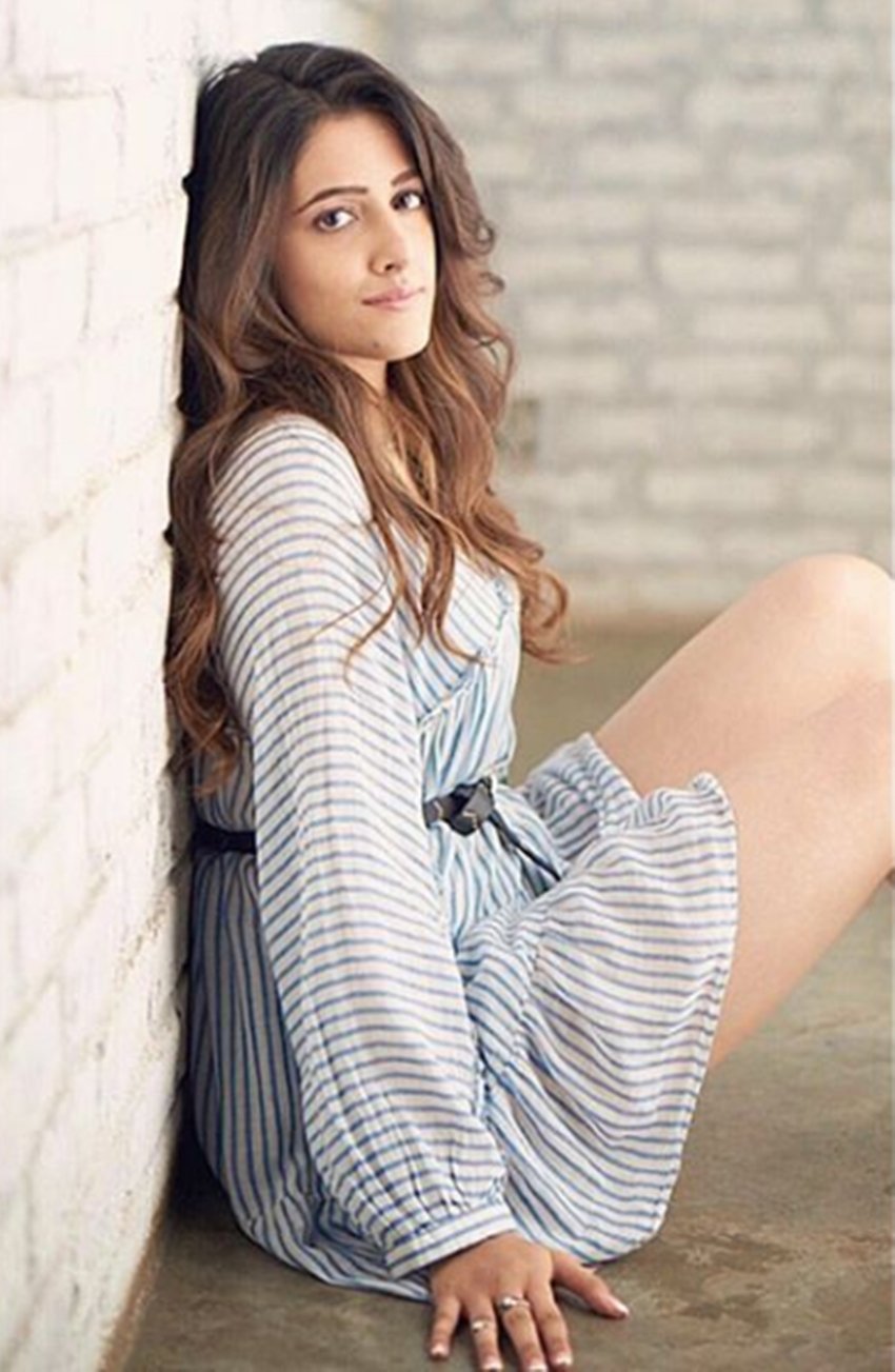 Nupur Sanon, Kriti Sanon Sister, Nupur Sanon Pictures, Nupur Sanon Photos, Nupur Sanon Instagram, Nupur Sanon Bollywood Debut, Nupur Sanon Bollywood Movie, Nupur Sanon Kriti Sanon, Jansatta, Entertainment News