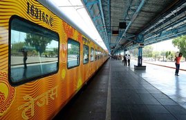 Parliamentary Committee, Parliamentary Committee asks, Parliamentary Committee report, Luxury Trains, late Luxury Trains, Luxury Trains report, Asked to Government, Running Empty, Luxury Trains Running Empty, National news