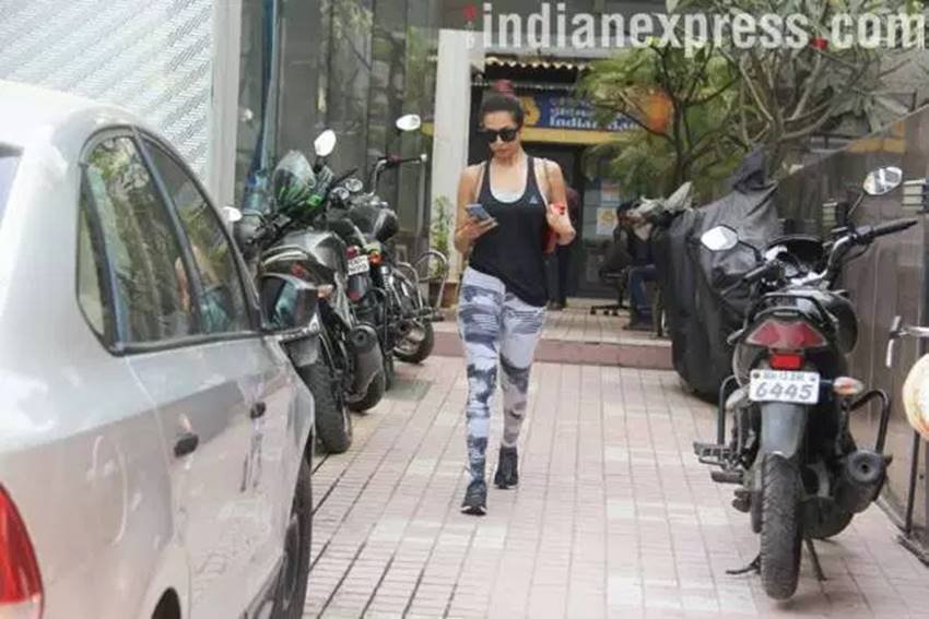 kangana ranaut, kangana ranaut pics, riya sen, riya sen airport pics, vani kapoor, vani kapoor pics, vani kapoor in car, varun dhawan, varun dhawan gym pics, varun dhawan at gym, malaika arora, malaika arora khan, malaika arora pics, photo gallery