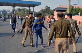padmavati, padmavati movie, padmavat, पद्मावती, पद्मावत, padmavat movie, padmavati protest, padmavati release, padmavati movie release, padmavati news in hindi, padmavati movie review, padmavati review, padmavat release, padmavati release date, padmavat movie news in hindi, padmavati protest, padmavati controversy, padmavati latest news, chattisgarh, chattisgarh police, chattisgarh rajput, Hindi news, Jansatta