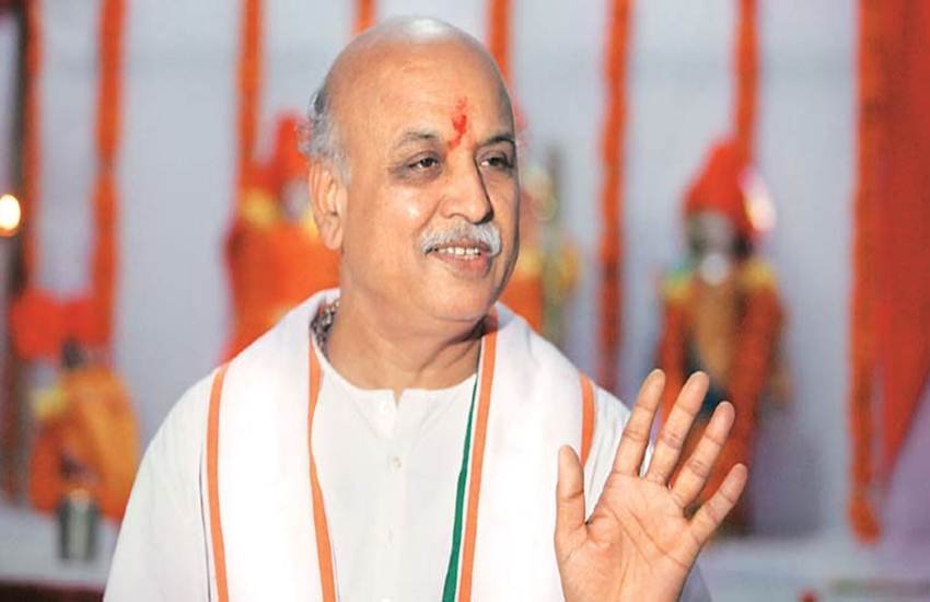 Pravin Togadia, Pravin Togadia Says, Open Rebate, Kashmir Problems, Deal with Kashmir Problems, Vishwa Hindu Parishad, international Executive President, Army Should be Given, National news