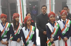 यूपी: डीएम ने लिखा- मुस्लिम मोहल्लों में जबरन जुलूस ले जाओ, पाकिस्तान मुर्दाबाद के नारे लगाओ, ये रिवाज बन गया है