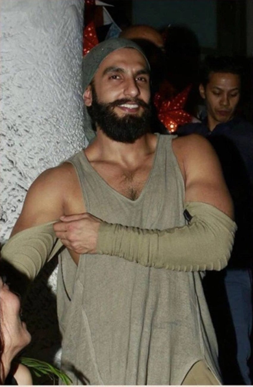 Ranveer Snigh, Ranveer Snigh Photos, Ranveer Snigh Images, Ranveer Snigh Picture, Ranveer Snigh Trolled, Ranveer Snigh Padmavat, Ranveer Snigh Hot Pictures, Ranveer Snigh Shirtless, Ranveer Snigh Images