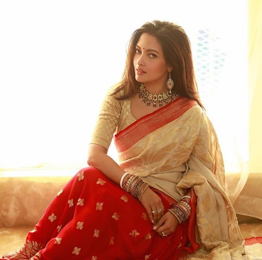 Riya Sen, Riya Sen Birthday, Riya Sen Date of Birth, Riya Sen Images, Riya Sen Latest Pictures, Riya Sen Photos, Riya Sen Hot PHotos, Riya Sen Uknown Facts, Riya Sen Unknown Info, Riya Sen Birthday