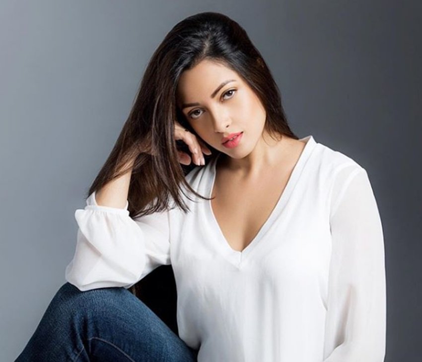 Riya Sen, Riya Sen Birthday, Riya Sen Date of Birth, Riya Sen Images, Riya Sen Latest Pictures, Riya Sen Photos, Riya Sen Hot PHotos, Riya Sen Uknown Facts, Riya Sen Unknown Info, Riya Sen Birthday