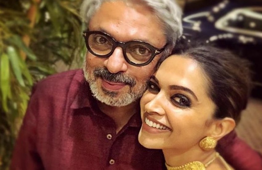 padmavati, padmavati movie, padmavat, पद्मावती, पद्मावत, padmavat movie, padmavati protest, padmavati release, padmavati movie release, padmavati news in hindi, padmavati movie review, padmavati review, padmavat release, padmavati release date, padmavat movie news in hindi, padmavati protest, padmavati controversy, padmavati latest news