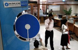 SBI Recruitment 2018: जूनियर एसोसिएट्स के 8301 पदों पर नियुक्ति
