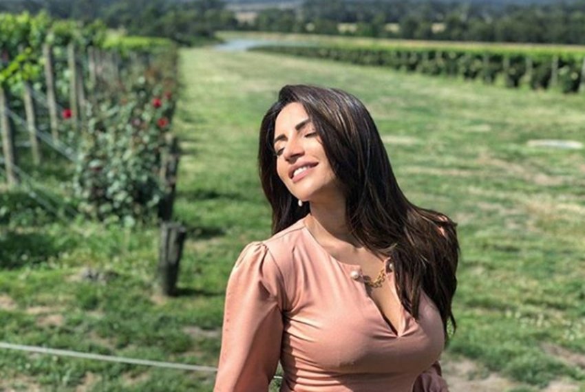 Shama Sikander, Shama Sikander Bold Photos, Shama Sikander News, Shama Sikander Bikini Pics, Shama Sikander Trolled, Shama Sikander attack on Trolls, Shama Sikander Images, Shama Sikander Hot Pics, Shama Sikander Facebook, Shama Sikander Instagram
