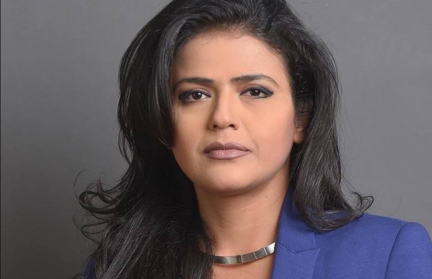 इस हिंसा को लेकर एंकर श्वेता सिंह ने गहरा दुख जताया है। (Photo Source: Facebook@SwetaSingAT) इस हिंसा को लेकर एंकर श्वेता सिंह ने गहरा दुख जताया है। (Photo Source: Facebook@SwetaSingAT)