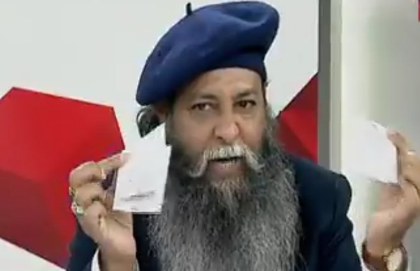 करणी सेना के राष्ट्रीय महामंत्री सूरज पाल अमू (फोटो सोर्स- ट्विटर) करणी सेना के राष्ट्रीय महामंत्री सूरज पाल अमू (फोटो सोर्स- ट्विटर)