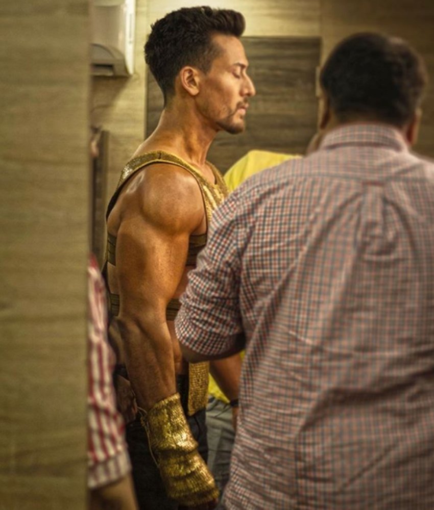 Tiger Shroff, actor Tiger Shroff, Tiger Shroff Workout Routine, Tiger Shroff fitness Routine, Tiger Shroff fitness, tiger shroff Routine, Tiger Shroff Diet Plan, Tiger Shroff Workout, tiger shroff Routine, tiger shrof Diet Plan, Heropanti actor, tiger shroff diet, tiger shroff height, tiger shroff weight, tiger shroff workout for heropanti, tiger shroff workout schedule, tiger shroff workout, tiger shroff workout routine, tiger shroff workout regime, tiger shroff diet plan, celebrity workout routine, male celebrities workout routine, entertainment, jansatta