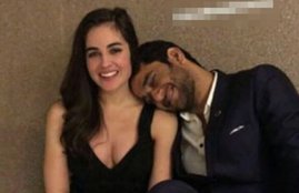 Vikas Gupta, Vikas Gupta Girlfriend, Vikas Gupta with Sarah, Vikas Gupta Kissing Video, Vikas Gupta Kiss Video, Vikas Gupta wife, Vikas Gupta Marriage, Vikas Gupta Pictures, Vikas Gupta Hot Photos, Vikas Gupta Images