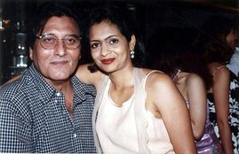 Vinod Khanna and kavita khanna