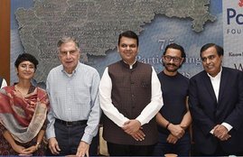 Paani Foundation, NGO, Aamir Khan, Kiran Rao, Devendra Fadnavis, Mumbai news, Paani Foundation PC, Aamir Khan New Look, Aamir Khan Thugs of Hindostan, Aamir Khan Images