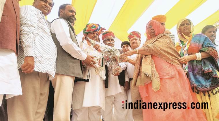 अजमेर और अलवर लोकसभा व माडंलगढ़ विधानसभा सीट के उपचुनाव के लिए उम्मीदवारों के साथ ही कई दिग्गज नेताओं ने भी वोट डाले।