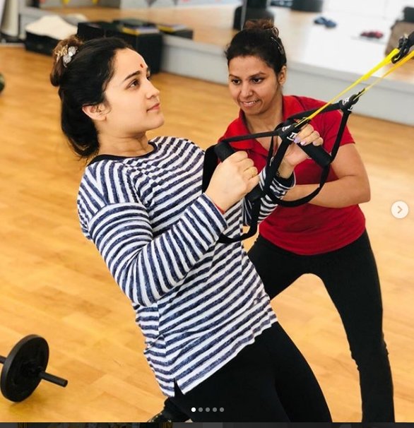 aparna yadav, aparna yadav hot pics, aparna yadav photos, aparna yadav yoga, aparna yadav exercies, aparna yadav latest photos, aparna yadav photo gallery