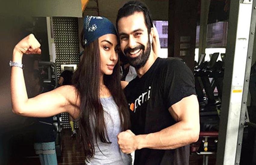 bollywood, actor, Ashmit patel, bigg boss, bigg boss contestent, maheck chahal, married, maheck chahal fiance, marriage soon, vina malik, riya sen bollywood, actor, Ashmit patel, bigg boss, bigg boss contestent, maheck chahal, married, maheck chahal fiance, marriage soon, vina malik, riya sen