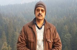 चीन तो बड़ा दुश्मन है, तिरंगा लेकर चीन मुर्दाबाद क्यों नहीं? बरेली डीएम ने डिलीट की पोस्ट, लखनऊ तलब