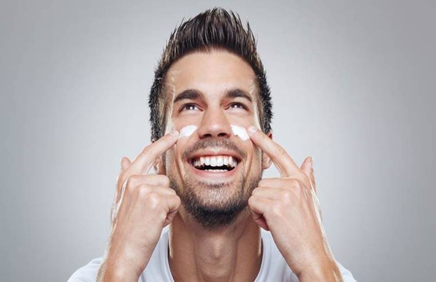 Assocham Report, Assocham Report on Beauty Products, Beauty Products spend, Beauty Products in india, Beauty Products for men, Beauty Products for women, Men Spend, Money on Beauty Products, Heath news