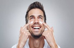 25-45 साल के पुरुषों में सुंदर दिखने की जबरदस्त चाहत, ब्यूटी प्रोडक्ट्स खरीदने में महिलाओं को पीछे छोड़ा