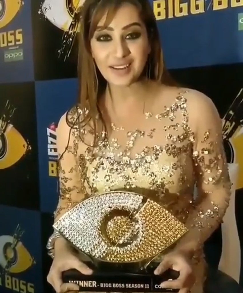 Shilpa Shinde, Shilpa Shinde latest photos, Shilpa Shinde bigg boss 11 photos, shilpa bigg boss 11, bigg boss winner shilpa latest photos, Shilpa Shinde mother, bigg boss 11, bigg boss, Shilpa Shinde brothers, Shilpa Shinde arshi akash, arshi khan, akash dadlani, salman khan, hina khan, bigg boss 11, bigg boss 11 winner, bigg boss 11 winner name, Shilpa Shinde, बिग्ग बॉस ११ विनर, BB11 Winner, BB11 Winner Name, बिग्ग बॉस ११ विनर नाम, बिग्ग बॉस ११, bigg boss 11 winner name announced, big boss 11 winner, bigg boss 11 finale live, bigg boss 11 eviction, bigg boss season 11 winner, bigg boss season 11, Shilpa Shinde, Hina Khan, Shilpa Shinde Bigg Boss 11, bigg boss 11 online, voot, bigg boss 11 voot, बिग बॉस सीजन 11 विनर, बिग बॉस 11 विनर, bigg boss 11 finale, bigg boss 11 winner today, bigg boss 11 latest news, winner of bigg boss 11, winner bigg boss 11, television, entertainment, jansatta