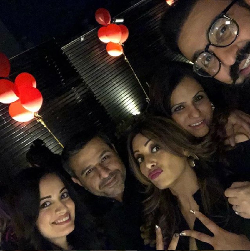 bipasha basu, actress bipasha basu, bipasha basu birthday, bipasha basu photos, bipasha basu, Bipasha Basu, bipasha basu birthday, bipasha basu lip lock, bipasha basu 39th birthday party, Dia Mirza, karan singh grover, actor karan singh grover, karan singh grover photos, bipasha basu birthday party, manish paul, sophie choudry, raj kundra, dia mirza, entertainment, jansatta
