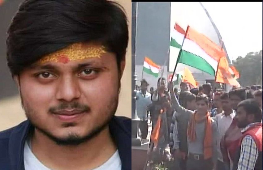 26 जनवरी को तिरंगा यात्रा निकालने और उसे रास्ता देने के विवाद पर कासगंज में दो समुदायों के बीच साम्प्रदायिक हिंसा भड़क उठी थी, जिसमें चंदन गुप्ता नाम के एक युवक की गोली लगने से मौत हो गई थी। 