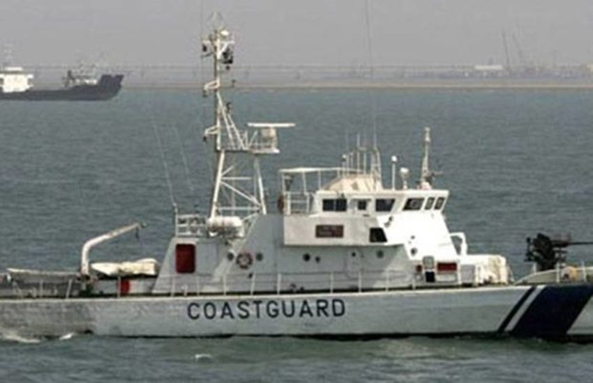 
Indian Coast Guard Recruitment 2018: नौकरी के इच्छुक उम्मीदवार ऑनलाइन आवेदन वेबसाइट www.joinindiancoastguard.gov.in पर 12.01.2018 से कर सकते हैं।