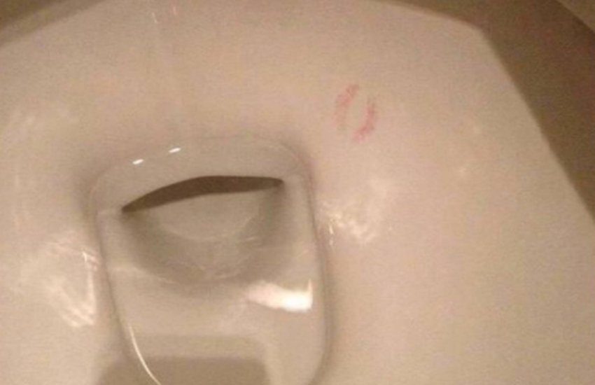 ट्विटर पर वायरल होने वाली तस्वीर। (सोर्स- ClawedHumor)