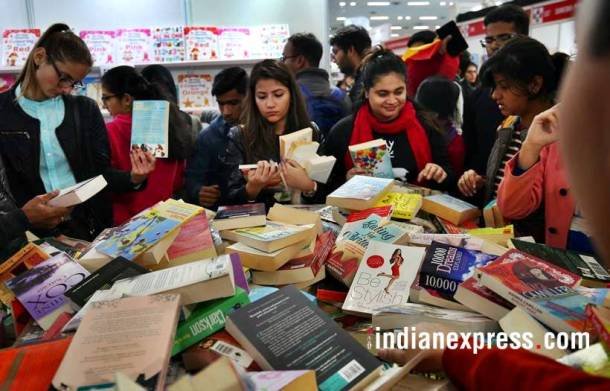 विश्व पुस्तक मेलाः समाज के साथ संवाद कर रहा किताबों का मेला