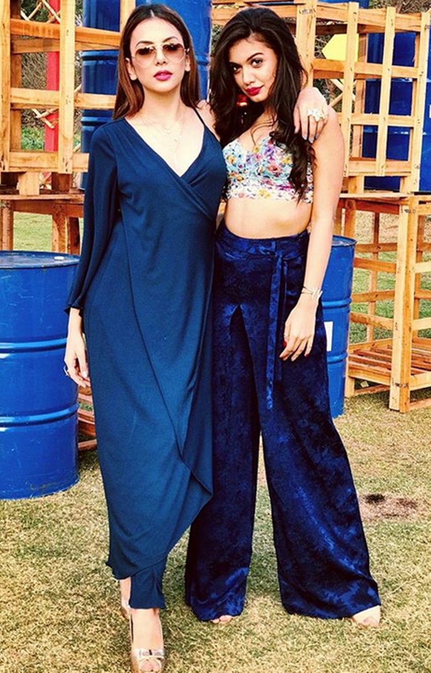 Divya Agarwal, model Divya Agarwal, actress Divya Agarwal, Bigg Boss 11 contestant Priyank Sharma ex girlfriend Divya Agarwal, Divya Agarwal photos, Divya Agarwal hot photos, Priyank Sharma ex girlfriend Divya Agarwal, nitibha kaul, nitibha kaul photos, MTV's Date To Remember, Date To Remember, ex-Bigg Boss contestant Nitibha Kaul, Manu Punjabi, Punjabi singer Indeep Bakshi, Splitsvilla 10, Splitsvilla fame, Splitsvilla fame Divya, Divya mentors on the show, television, entertainment, jansatta