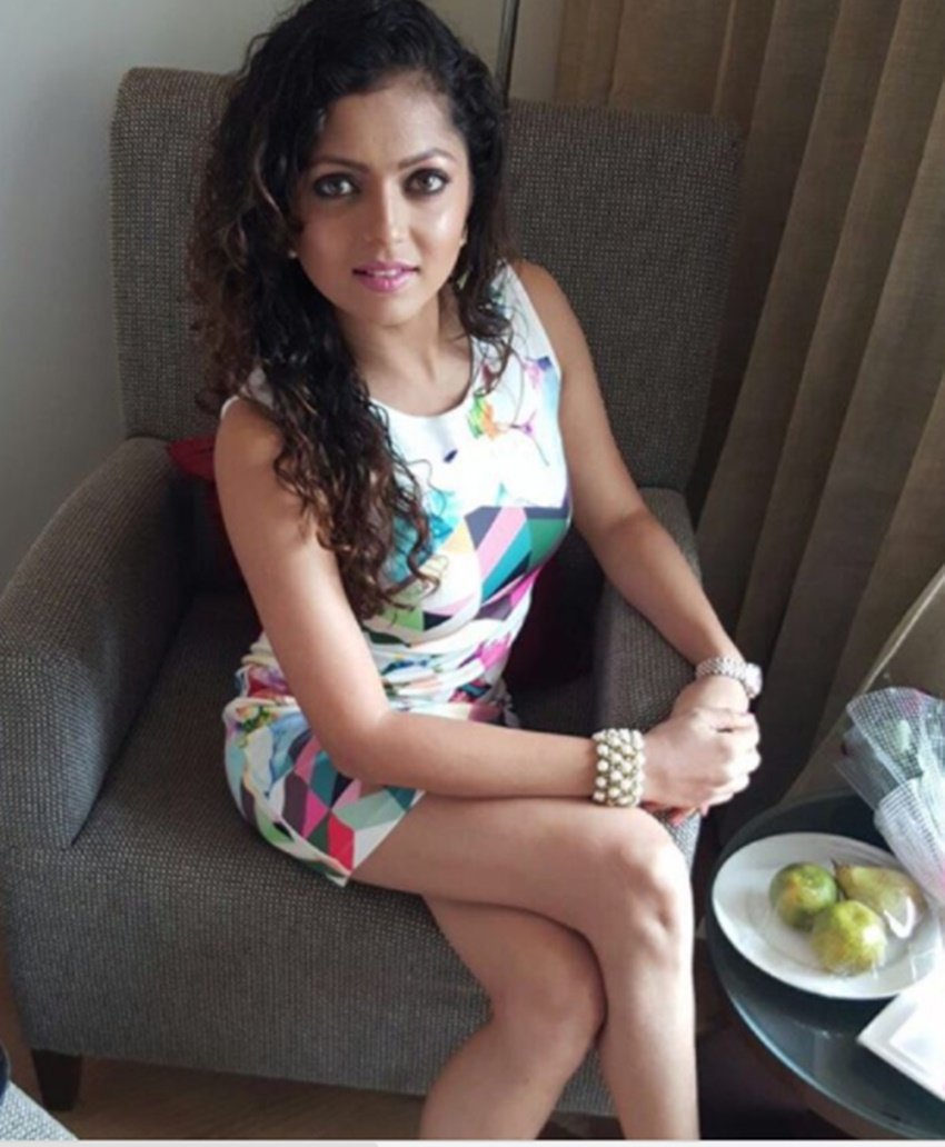 Drashti Dhami, actress Drashti Dhami, tv actress Drashti Dhami, Drashti Dhami bold photos, Drashti Dhami photos, Drashti Dhami model, Drashti Dhami dance instructor, Drashti Dhami model, Drashti Dhami, Dill Mill Gayye, Geet Hui Sabse Parayi, Madhubala Ek Ishq Ek Junoon, Ek Tha Raja Ek Thi Rani, Pardes Mein Hai Mera Dil, star plus, 6th Sexiest Asian Women, Drashti Dhami 6th Sexiest Asian Women, winner of dance show Jhalak Dikhhla Jaa Season 6 in 2013, Jhalak Dikhhla Jaa, saif ali khan, entertainment, jansatta