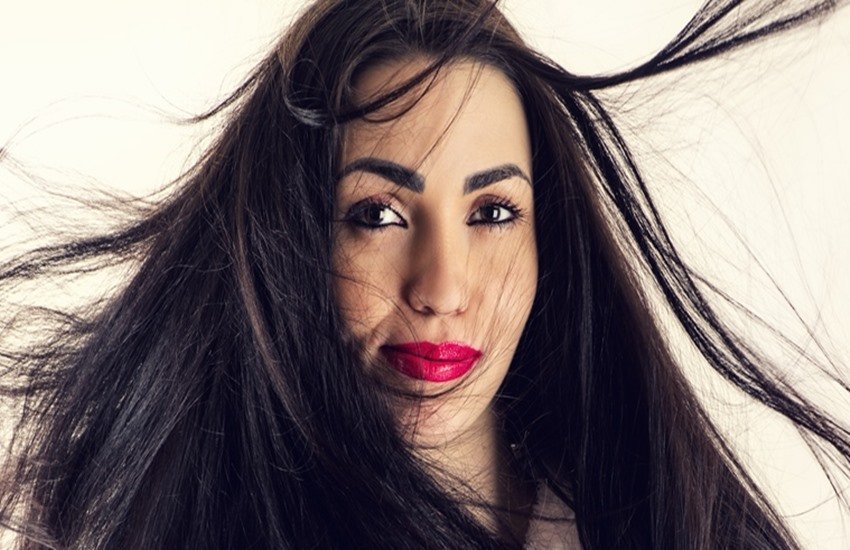 पतले बाल वाली महिलाओं के जीवन में हमेशा शांति रहती है।