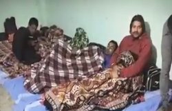 जमीन पर गद्दा बिछाकर सोये नेशनल हॉकी टीम के खिलाड़ी, गंदे टॉयलेट में जाने को मजबूर