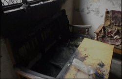 हापुड़: राम मंदिर का समर्थन करने पर फूंक दिया मुस्लिम महिला का घर, लिख गए- अब अपने राम को बुलाओ