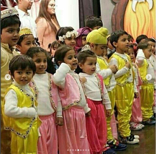 chennai super kings, mahendra singh dhoni, indian premier league 2018, cricket news, viral news, trending news, IPL news, mahendra singh dhoni daughter, MS Dhoni daughter, Ziva First Anual day, Ziva's Anuan function, Siva singh Dhoni, sakshi dhoni, mahi, sakshi dhoni, Ziva ms dhoni, ziva dhoni latest photos, ziva