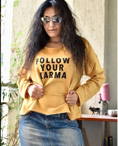 इससे पहली टीवी एक्ट्रेस स्मृति ईरानी भी राजनीति का रुख कर चुकी हैं। स्मृति राजनीति में अपनी अलग पहचान बना चुकी हैं। इस समय स्मृति कैबिनेट मंत्री हैं। अगर काम्या राजनीति में जाती हैं तो देखना होगा कि क्या वो स्मृति जैसी सफलता प्राप्त कर पाती हैं।