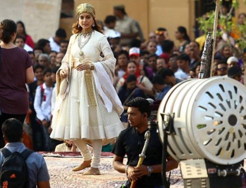 पद्मावत के बाद विवादों में आई झांसी की रानी पर बनी फिल्म ‘मणिकर्णिका’, जानिए क्या है वजह?