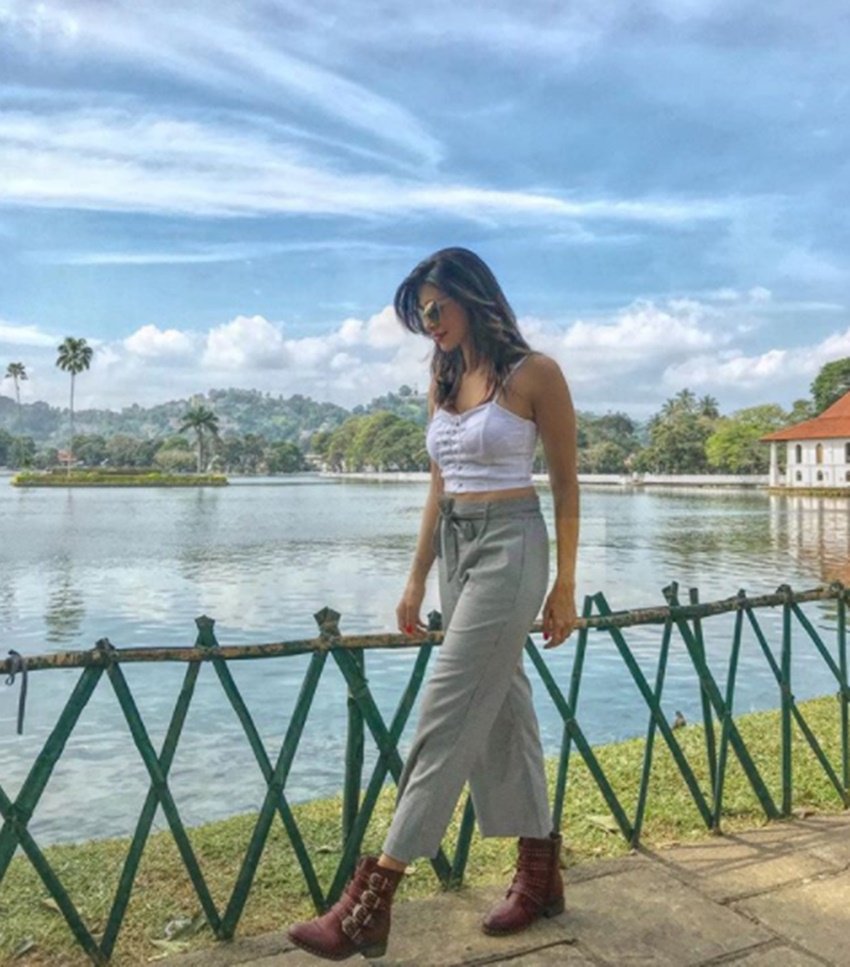 kishwer merchant, actress kishwer merchant, kishwer merchant photo, kishwer merchant hot photo, suyash rai, new year party, srilanka trip, parteners, Suyyash Rai, bigg boss, bigg boss 9, Babul Ki Duwayen Leti Jaa, Des Mein Niklla Hoga Chand, Kutumb, Kasautii Zindagii Kay, Kayaamat, Hatim, Khichdi, Kkavyanjali, Kasamh Se, Miley Jab Hum Tum, Pyaar Kii Ye Ek Kahaani, Chhoti Bahu, Ek Hasina Thi as Raima, Madhubala – Ek Ishq Ek Junoon as Ananya, Kaisi Yeh Yaariyan as Nyonika and Itna Karo Na Mujhe Pyaar, Brahmarakshas, television, entertainment, jansatta
