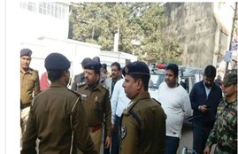 Robbers, Robbers in Bhagalpur, Robbers in Bihar, Rs 10 Lakh, Rs 10 Lakh Looted, Tractor Showroom, Tractor Showroom in Bihar, Employee of Tractor Showroom, Robbed of Rs 10 Lakh, crime news, State news