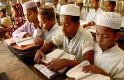 मदरसों को योगी आदित्य नाथ सरकार का फरमान- दशहरा, रक्षा बंधन, दीवाली पर भी करें छुट्टी