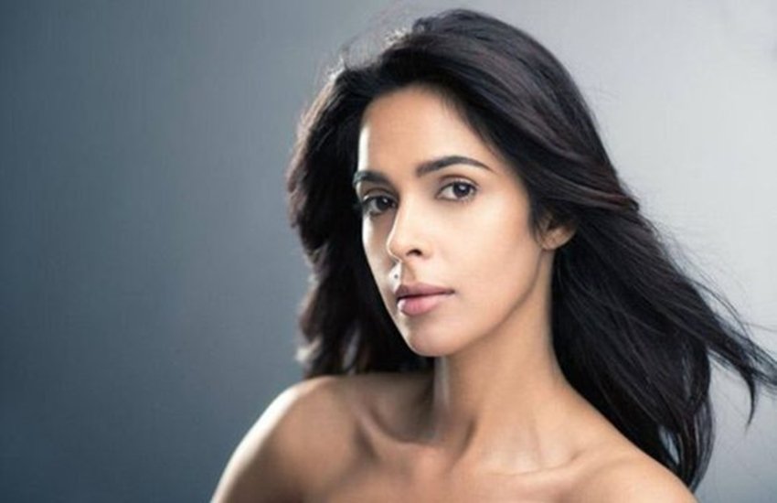 Mallika Sherawat, PARIS, France, French court, Rent, Room rent, hindi news, bollywood news, world news in hindi, jansatta